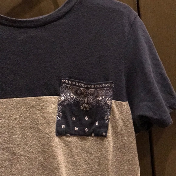 shirt - Picture 2 of 2